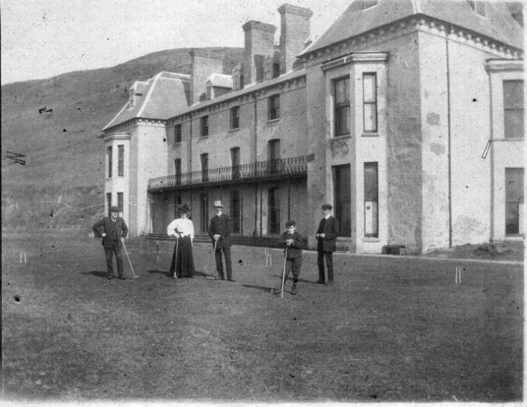 Croquet on the lawn of the Corbett