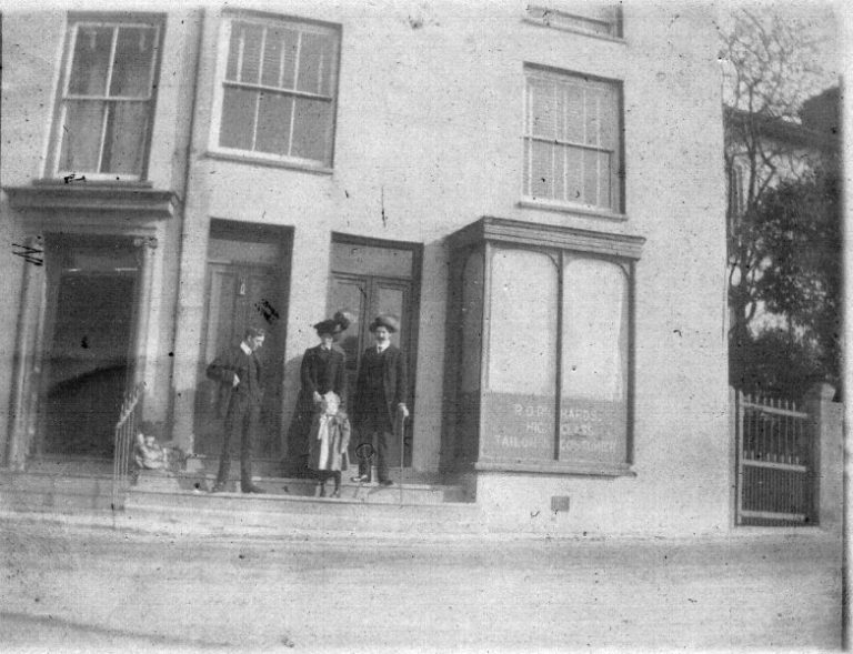 Richard O. Richards with Mary, Phyllis and D.W. Morgan